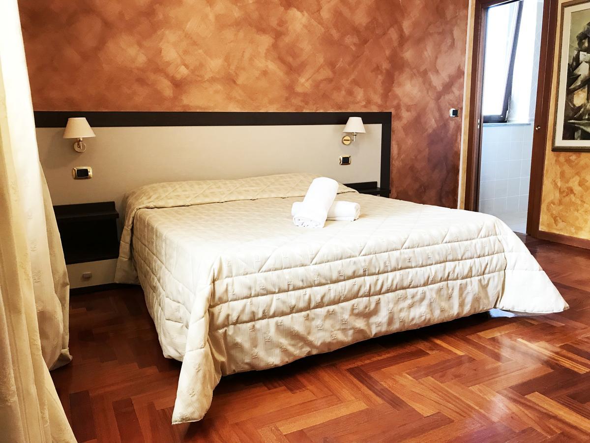 La Locanda Del Palatoraffinato Ciampino Luaran gambar