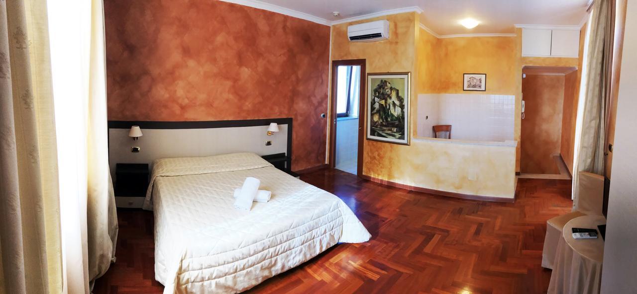 La Locanda Del Palatoraffinato Ciampino Luaran gambar