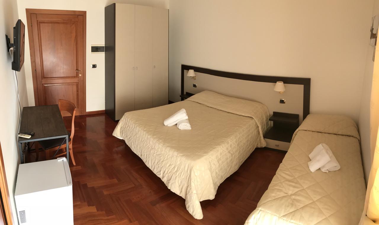 La Locanda Del Palatoraffinato Ciampino Luaran gambar